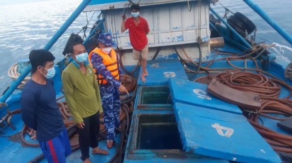 Bộ Tư lệnh Vùng Cảnh sát biển 3 bắt giữ tàu chở 70.000 lít dầu DO không rõ nguồn gốc
