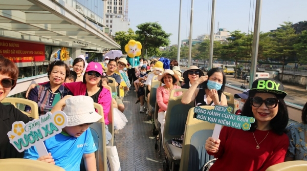 Trải nghiệm miễn phí xe bus 02 tầng xuyên Việt cùng BIDV