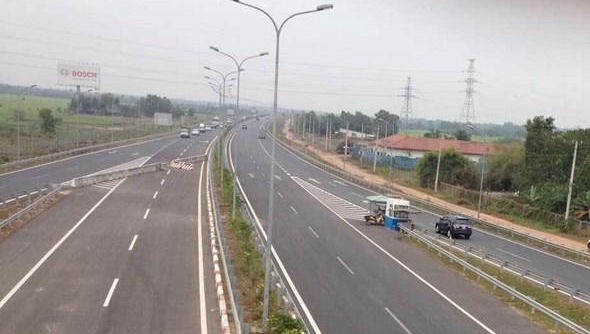 Đề xuất đầu tư 8.365 tỷ đồng xây cao tốc Dầu Giây - Tân Phú