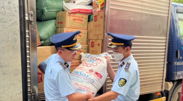 Phát hiện, thu giữ 2.000 kg đường nhập lậu tại Nghệ An