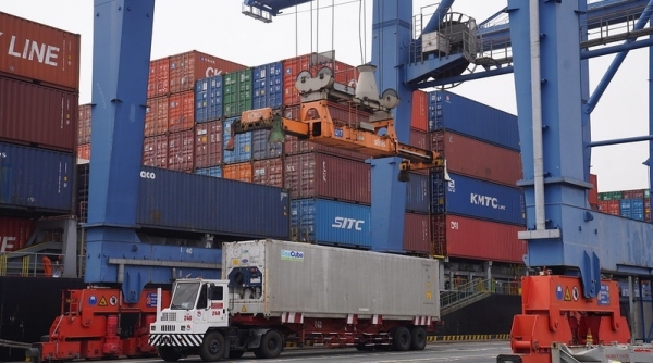 Công bố 21 khuyến nghị giảm ùn tắc cho cảng Cát Lái