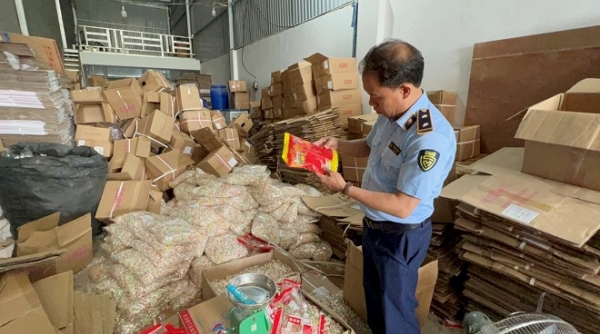 Lực lượng Quản lý thị trường Hà Nội: Kiểm tra, xử lý nhiều vụ hàng lậu, hàng giả trong tháng 5