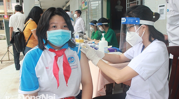 Đồng Nai có hơn 1,8 ngàn người đã tiêm vaccine phòng Covid-19 mũi 4