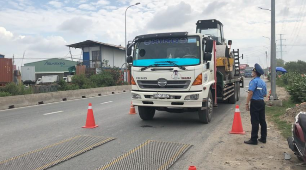 TP. Hồ Chí Minh đề xuất thí điểm dùng cân tải trọng để phạt nguội xe quá tải