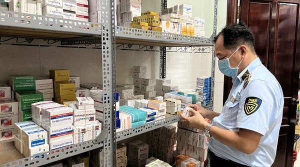 Phát hiện gần 22.000 sản phẩm thuốc tân dược không rõ nguồn gốc tại Vĩnh Long