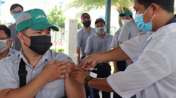 TP. Hồ Chí Minh tiếp tục đẩy mạnh tháng cao điểm tiêm vaccine phòng Covid-19