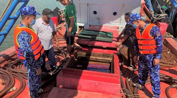 Bộ Tư lệnh Vùng Cảnh sát biển 3 bắt giữ tàu chở 85.000 lít dầu DO không rõ nguồn gốc