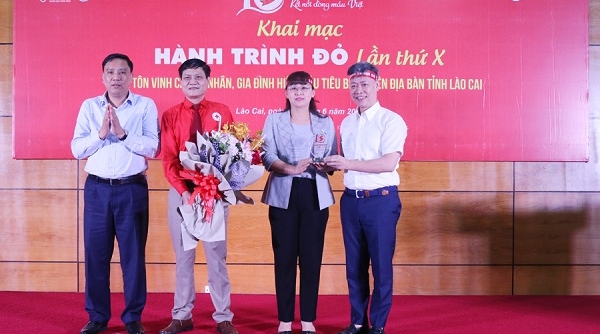 Lào Cai tổ chức Chương trình “Hành trình đỏ” lần thứ X
