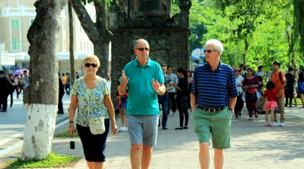 Du lịch Hà Nội phục hồi mạnh mẽ, khách quốc tế quý II tăng 374%