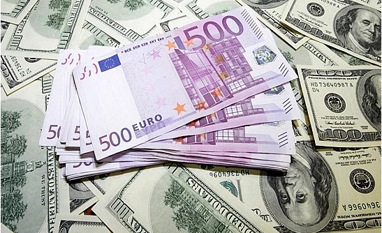 Thương mại Việt Nam và EU chịu tác động khi giá USD tiệm cận đồng Euro