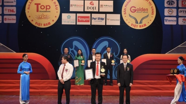 Cadivi đón nhận danh hiệu “Nhãn hiệu hàng đầu Việt Nam – Sản phẩm vàng, dịch vụ vàng” Việt Nam năm 2022