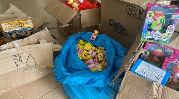 Hải quan Quảng Ninh thu giữ nhiều đồ chơi trẻ em không có hóa đơn chứng từ