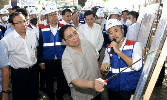 Thủ tướng Phạm Minh Chính khảo sát tuyến Metro Bến Thành – Suối Tiên