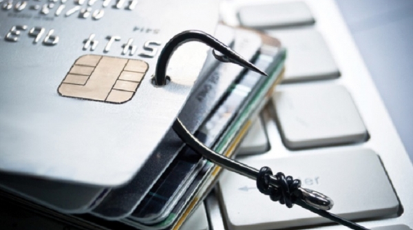 Khách sử dụng thẻ tín dụng cần cẩn trọng trước nhiều chiêu lừa đảo