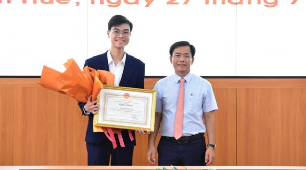 Tỉnh Thừa Thiên Huế khen thưởng học sinh đạt giải thưởng quốc tế