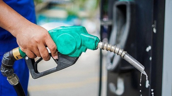 Giá xăng dầu hôm nay, 13/08: Giảm hơn 2% lo ngại suy thoái tiếp tục đẩy giá dầu lao dốc 