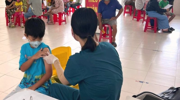 Đà Nẵng tuyên truyền để học sinh từ 05 đến dưới 12 tuổi tiêm vaccine Covid-19