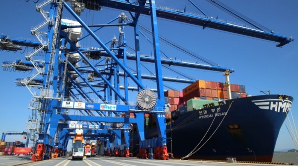 Cho phép Tân cảng Hải Phòng đón tàu container trọng tải đến 145.000 DWT