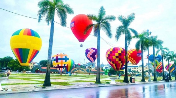 Tưng bừng lễ hội khinh khí cầu với chủ đề “Thanh Hóa rực rỡ sắc màu”