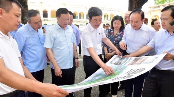 Bí thư Hà Nội Đinh Tiến Dũng khảo sát kiểm tra dự án kênh tiêu nước phía Tây thành phố
