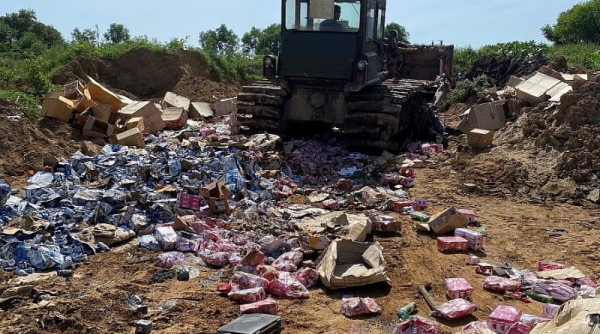 Quảng Trị tiêu hủy hơn 32.000 sản phẩm mỹ phẩm, dược phẩm nhập lậu