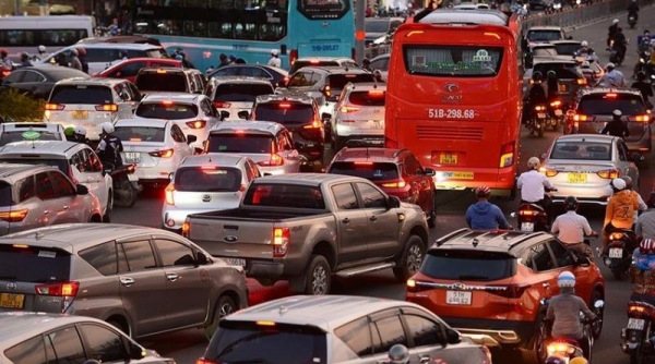 TP. Hồ Chí Minh tiếp tục đề xuất thu phí ô tô vào trung tâm