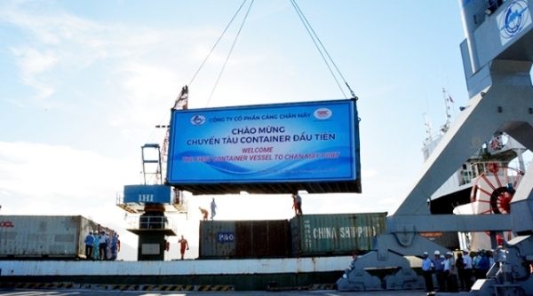 Thừa Thiên Huế công bố chính sách thu hút hàng vận chuyển bằng Container cập Cảng Chân Mây
