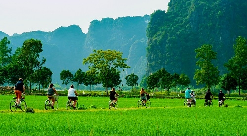 Từ nay đến năm 2030, du lịch Việt Nam ưu tiên phát triển theo hướng tăng trưởng xanh