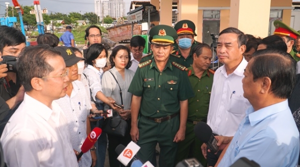 Bộ trưởng Lê Minh Hoan kiểm tra tình hình phòng chống bão số 04 tại TP.Đà Nẵng