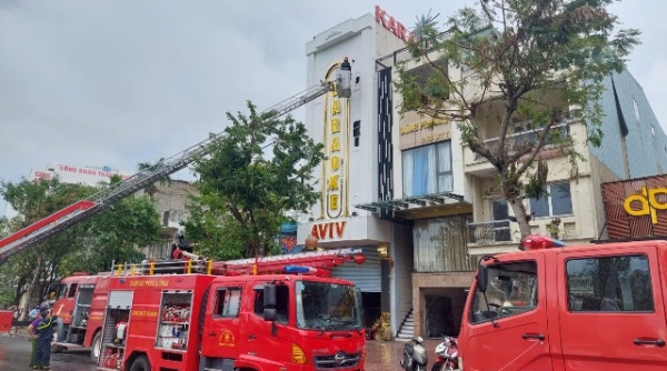 Đà Nẵng cháy quán karaoke trên đường Nguyễn Tất Thành