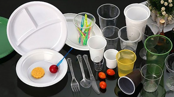  Doanh nghiệp sản xuất thực phẩm chế biến của Việt Nam cần lưu ý đến các quy định mới về rác thải nhựa của Canada