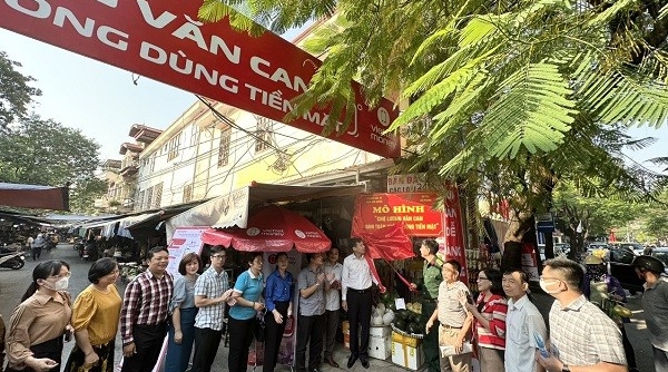 Chợ Lương Văn Can Hải Phòng ra mắt mô hình 'Thanh toán không cần tiền mặt'