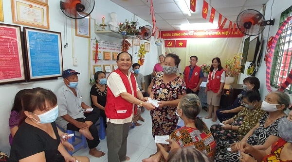 Doanh nhân Nguyễn Hữu Nhơn “cháy hết mình” với công tác thiện nguyện