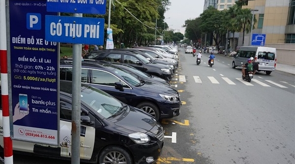 TP. HCM: Đề xuất thu phí đỗ xe ô tô dưới lòng đường qua thẻ ETC