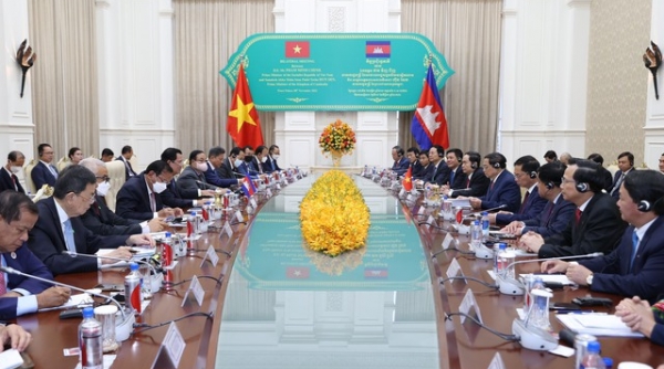 Việt Nam – Campuchia ký kết nhiều văn kiện kinh tế, thương mại quan trọng