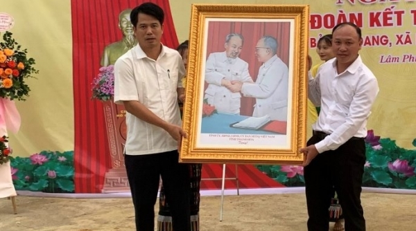 Trưởng ban Tuyên giáo Tỉnh ủy Thanh Hoá dự Ngày hội Đại đoàn kết dân tộc tại bản Nà Đang