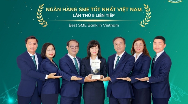 BIDV lần thứ 5 liên tiếp nhận cú đúp giải thưởng “Ngân hàng SME tốt nhất Việt Nam”