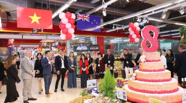 Tổng Lãnh sự quán New Zealand khảo sát thị trường sản phẩm nhập khẩu Việt Nam tại siêu thị WinMart