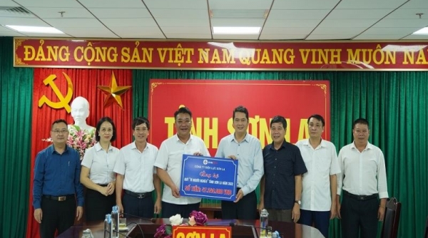 PC Sơn La hưởng ứng Tháng cao điểm “Vì người nghèo” năm 2022