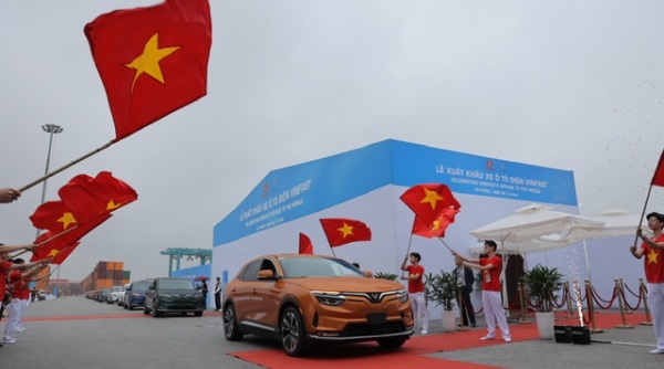 Thủ tướng chính phủ Phạm Minh Chính tham dự lễ xuất khẩu ô tô điện Vinfast