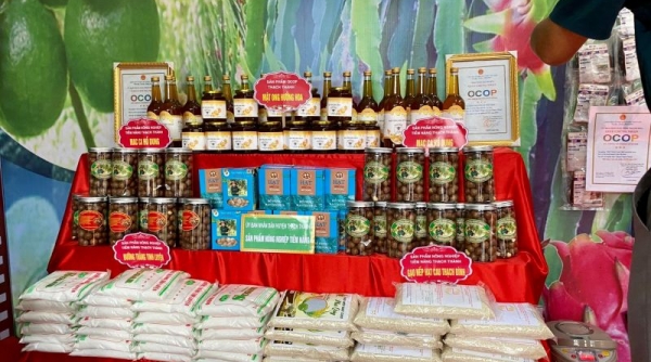 Trưng bày 200 gian hàng các sản phẩm về nông sản, thực phẩm an toàn của 7 tỉnh, thành phố tại Thanh Hoá