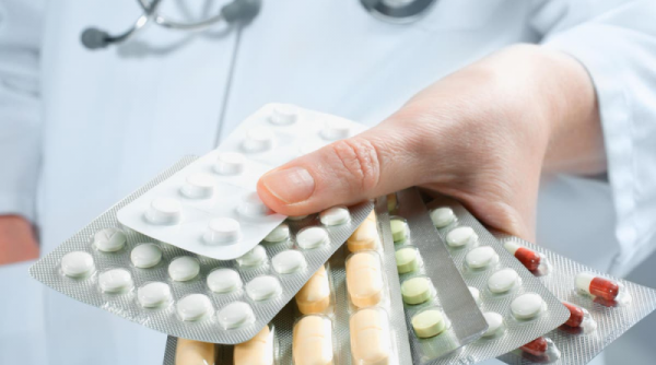 Cục Quản lý Dược yêu cầu không để thiếu thuốc, tăng giá đột biến trong dịp Tết 2023
