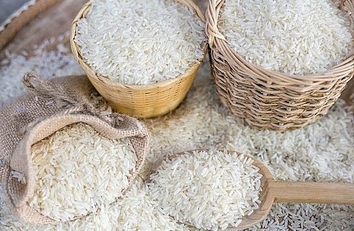 Giá gạo xuất khẩu Việt Nam lấy lại ngôi đầu thế giới
