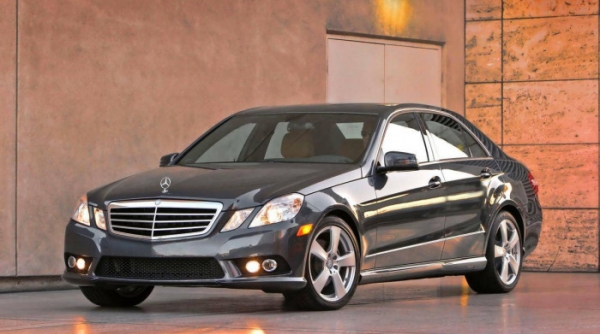 Mercedes-Benz triệu hồi 123.696 chiếc xe tại thị trường Mỹ vì lỗi liên quan đến cửa sổ trời