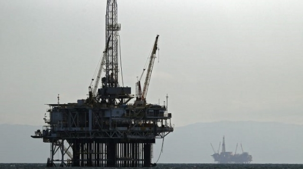 Giá dầu thế giới tăng hơn 8% trong tuần qua
