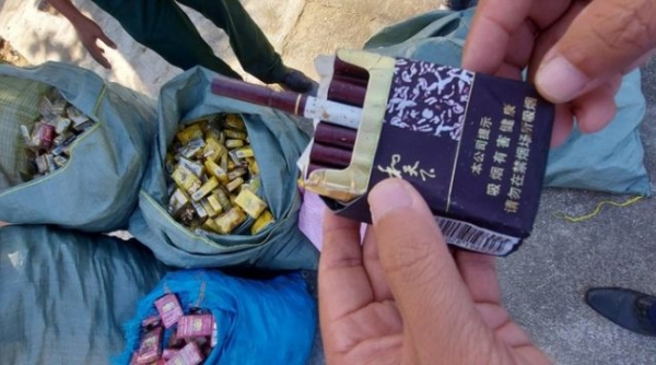 Phát hiện 19.000 bao thuốc lá trôi dạt vào bờ biển thuộc địa bàn Ninh Thuận