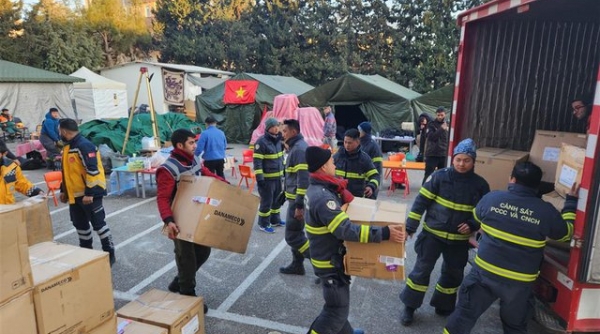 Bộ Công an trao tặng Thổ Nhĩ Kỳ 2 tấn thiết bị y tế hỗ trợ khắc phục hậu quả trận động đất