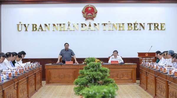 Thủ tướng Phạm Minh Chính làm việc với Ban Thường vụ Tỉnh ủy Bến Tre