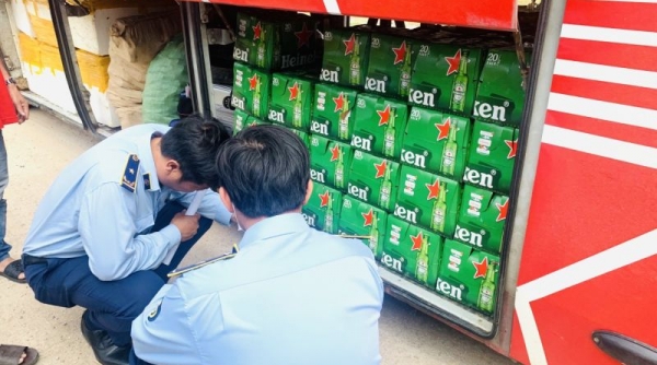 Tạm giữ gần 1.000 chai bia Heineken không rõ nguồn gốc xuất xứ