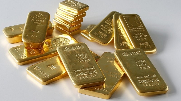 Giá vàng hôm nay 26/ 2: Vàng trong nước tiếp đà giảm